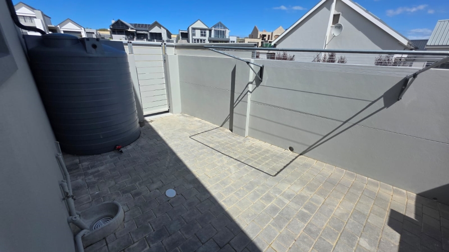 3 Bedroom Property for Sale in Kingswood Golf Estate Western Cape
